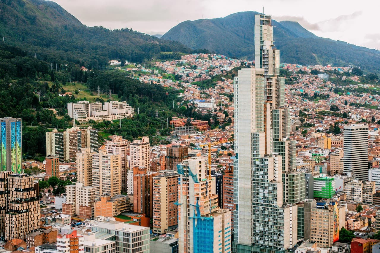 Suplantación de identidad en Colombia: modalidades y prevención