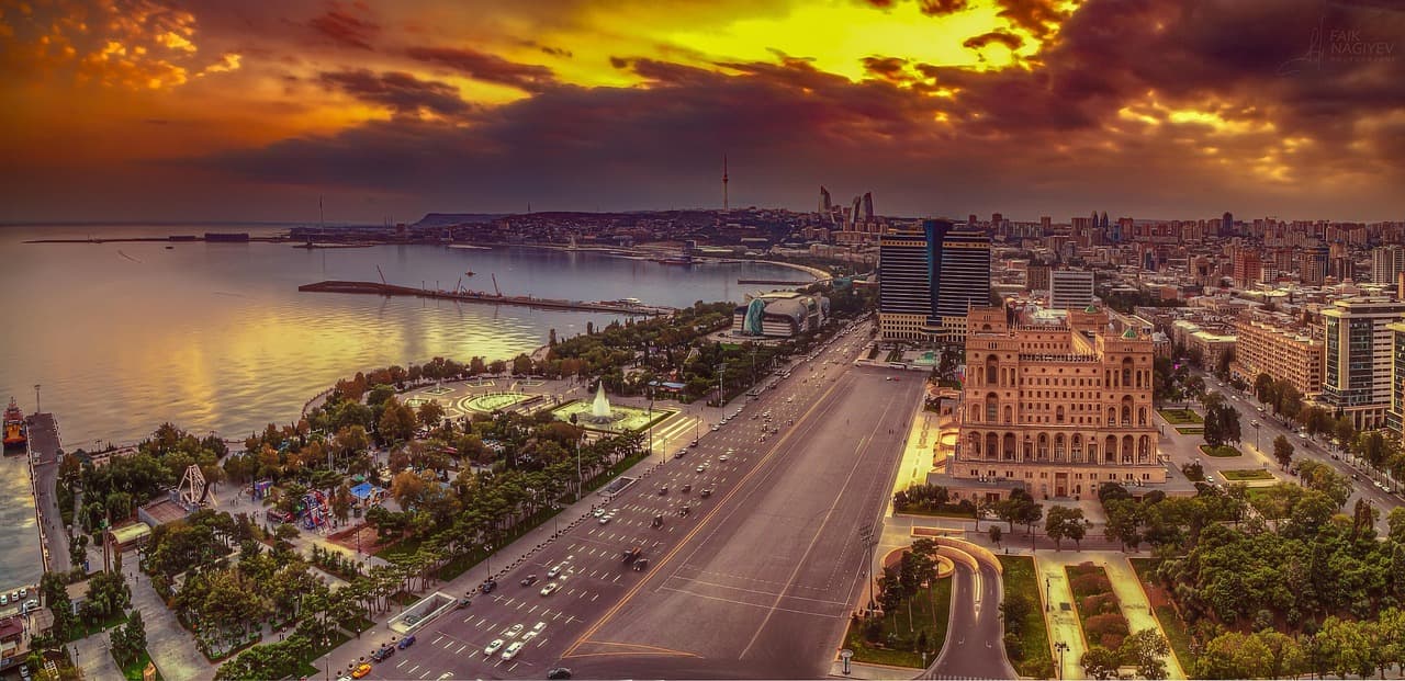 KYC en Azerbaiyán: mapa de decisiones para el alta bancaria remota
